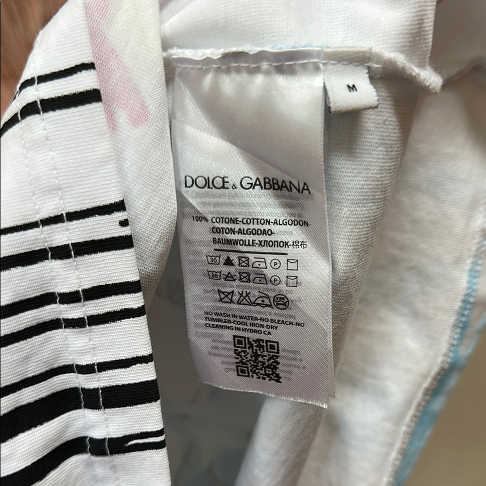 Dolce & Gabbana White Graffiti Tee with Multicolor Accents medium - Picture 6 of 7